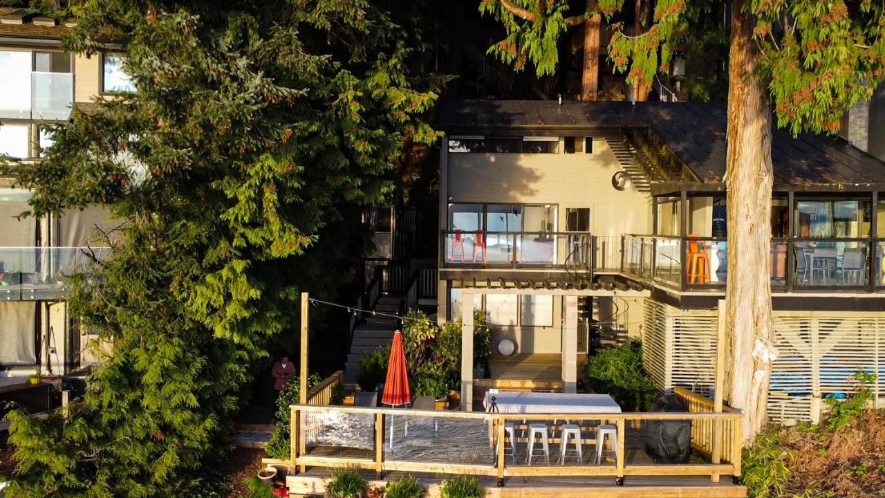 Waterfront Cottage With Superb Coastline Views West Vancouver Eksteriør billede