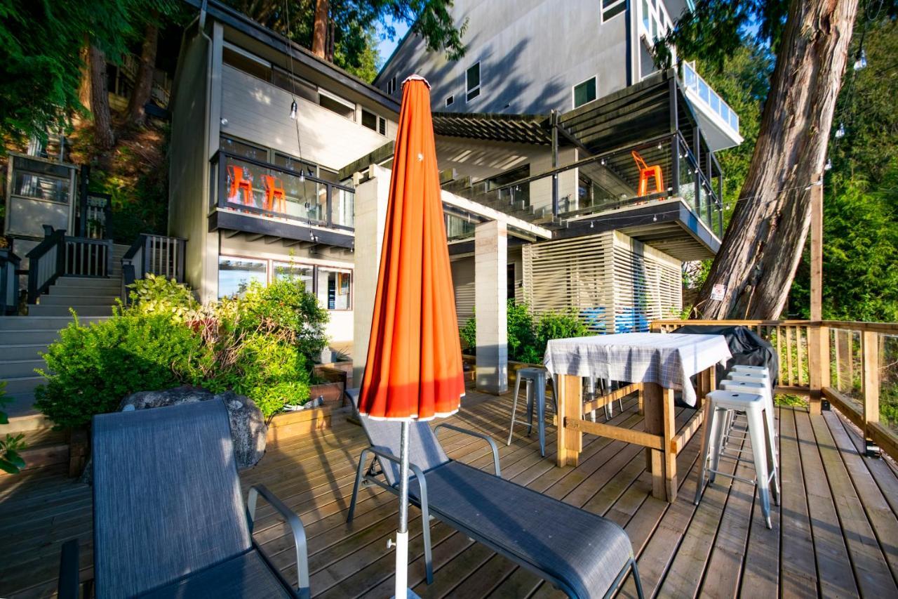 Waterfront Cottage With Superb Coastline Views West Vancouver Eksteriør billede