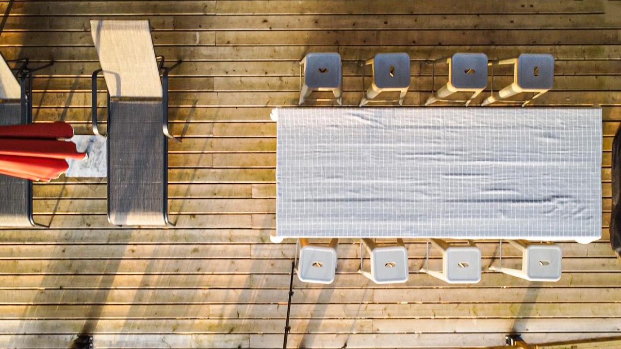Waterfront Cottage With Superb Coastline Views West Vancouver Eksteriør billede