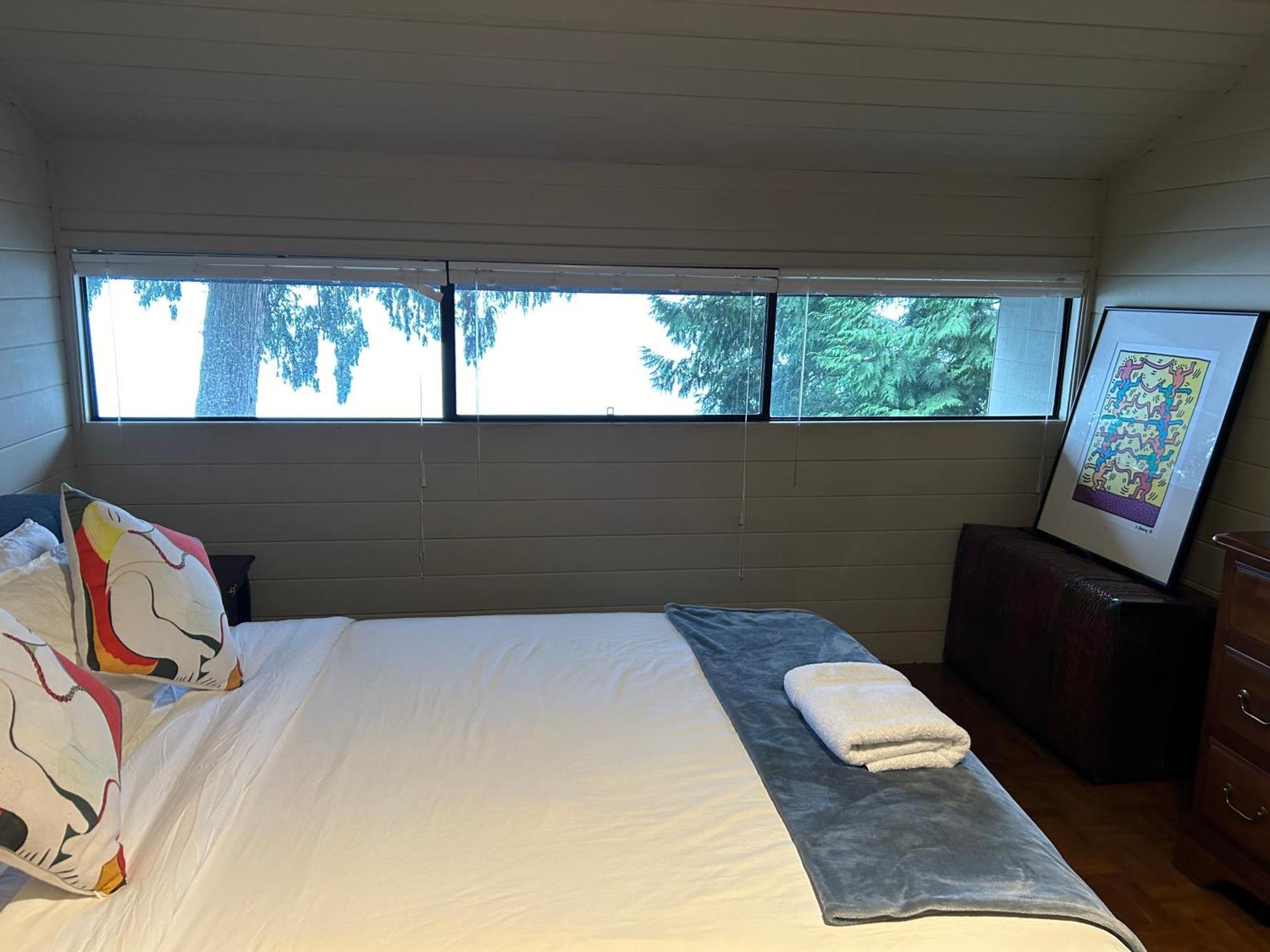 Waterfront Cottage With Superb Coastline Views West Vancouver Eksteriør billede